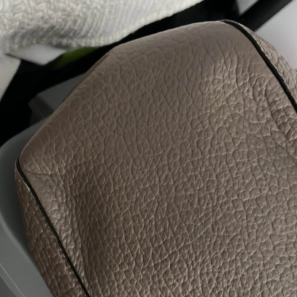 Burberry Gray Leather Shoulder Bag - Picture 4 of 11